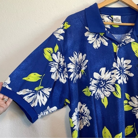 The Disney Store Blue Hawaiian Embroidered Mickey Polo Short Sleeve Shirt Sze XL - Picture 3 of 10